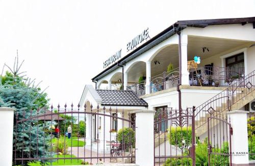 Reghin House | Equinoxe Royal Reghin