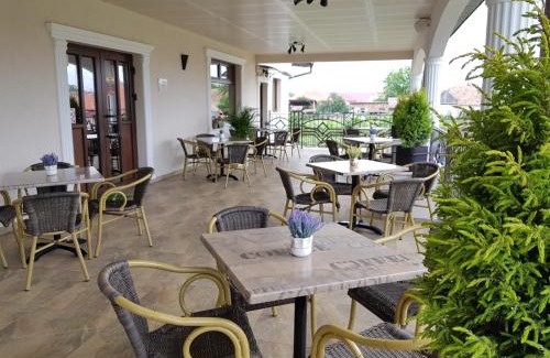 Reghin House | Equinoxe Royal Reghin
