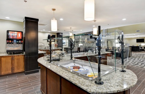 Mount Juliet Condo | Equipped Double Suite | Free Breakfast, Seasonal Outdoor Pool + Gym