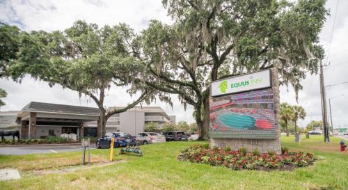 Ocala Hotel | Equus Inn I75
