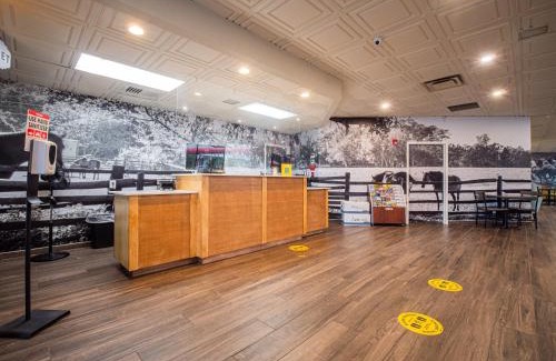 Ocala Hotel | Equus Inn I75