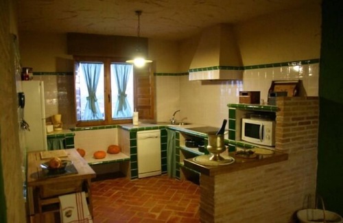 Ciruelas Cottage | Eras de Pantrillar Rural House (full rental) for 10 people