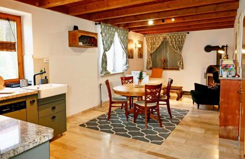 Kehidakustany Apartment | Erdőterasz Vendégház & SPA