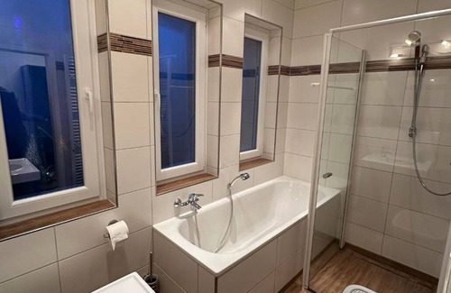 Sinsen-Lenkerbeck Apartment | Erdgeschosswohnung mit Garten - Guestrooms24 - Marl