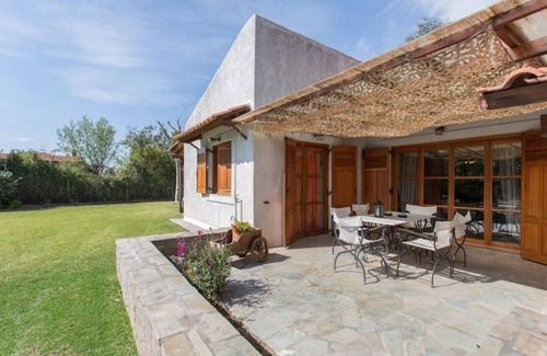 Eretria Villa | Eretria Retreat Villa:< 90 min from Athens Airport