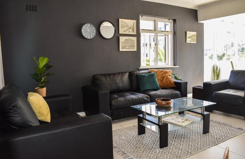 Sea Point Apartment | ERF927 High Level Rd, Sea Point