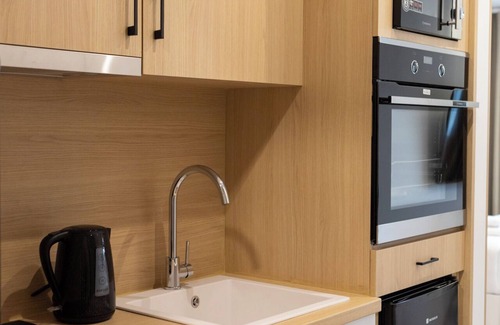 Vardaris Apartment | Eria Suites Thessaloniki