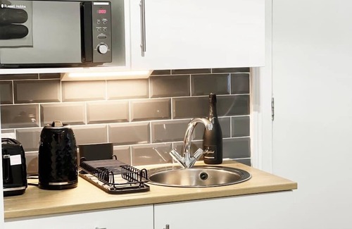 Waddon House | Erin Court Mansions - RM 11