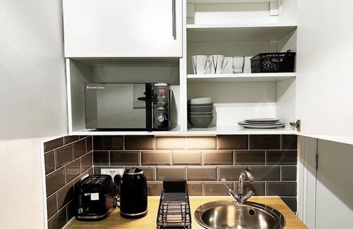 Waddon House | Erin Court Mansions - RM 11
