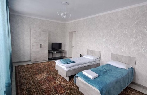 Karakol House | Erkin