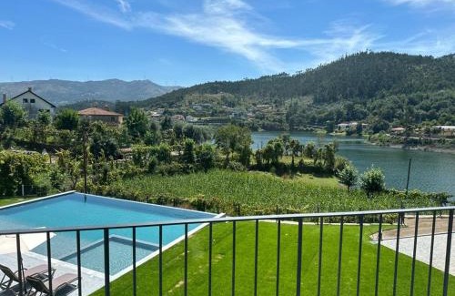 Guilhofrei House | Ermal Terrace