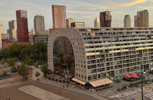 Stadsdriehoek Apartment | Ervaar Luxe en Comfort in het Hart van Rotterdam - Reserveer Nu!