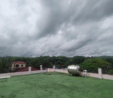 San Isidro Apartment | Ervil Haven
