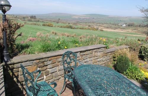 Fishguard Bed & Breakfast | Erw-Lon Farm