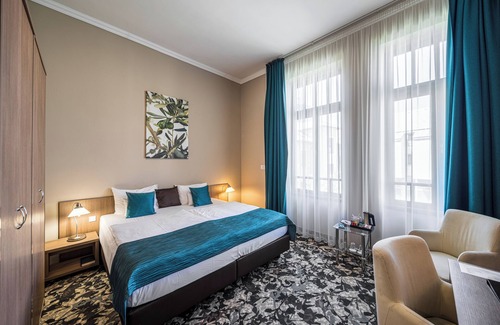 Godollo Hotel | Erzsebet Kiralyne Hotel