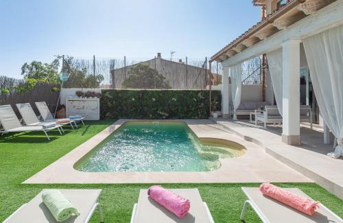 Selva Villa | Es Closet