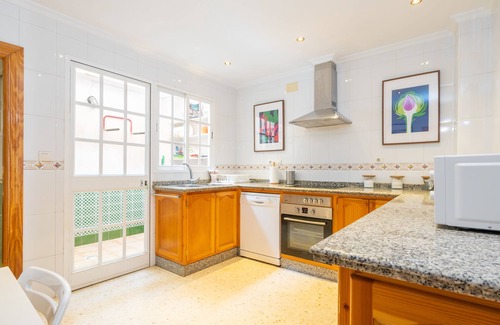 La Cala del Moral Ski Chalet | RENTS Victoria Beach