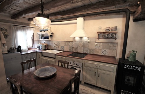 Montejo de la Vega de la Serrezuela Cottage | Wabisabi Townhouse en Hoces del Río Riaza