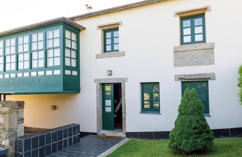 San Sadurnino Villa | Homerez - Luxurious Villa in Outeiro - Pool and View