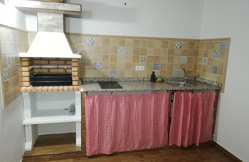 Santa Lucia Cottage | Holiday Cottage in historic center of Santa Lucia