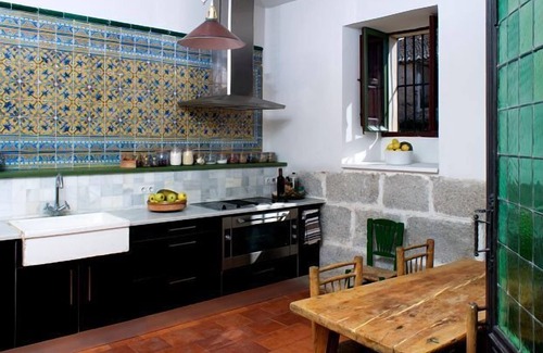 Hoyuelos Villa | Renaissance palace with capacity for up to 39 people