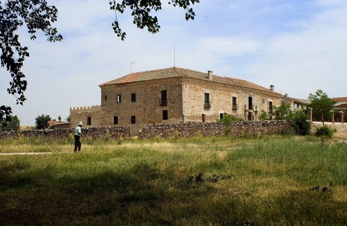 Hoyuelos Villa | Renaissance palace with capacity for up to 39 people