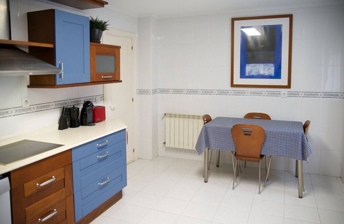 Castro Urdiales Ski Chalet | Villa La Perla de Sonabia-Cantabria, next to the beach and the mountain, wonderful.