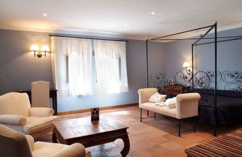 L'Hospitalet de l'Infant Hotel | La Figuerola Hotel & Restaurant