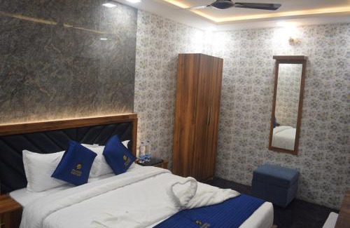 Periamet Hotel | Esakki Empire