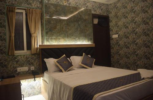 Periamet Hotel | Esakki Empire