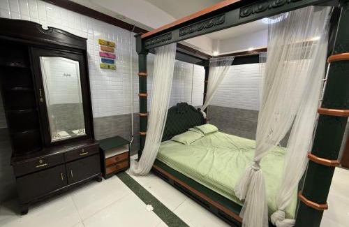 Central Chennai Resort | Esakki Palace