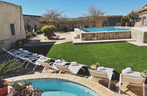 Pozohondo Villa | ¡escápate y Siente la Naturaleza! Villa Familiar con Mucho Encanto Para Grupos
