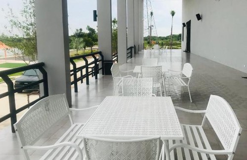 Rangsit Hotel | ESC PARK HOTEL