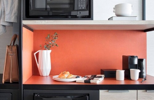 Brossard Hotel | Escad Hotel Quartier DIX30