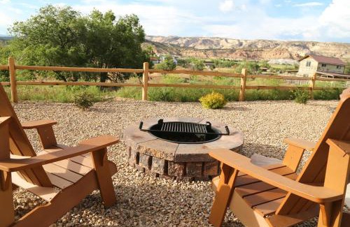 Escalante House | Escalante Escapes Prickly Pear- Bunk Escape
