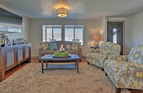 Escalante House | Escalante Home w/ Yard, Porch & Mtn Views!