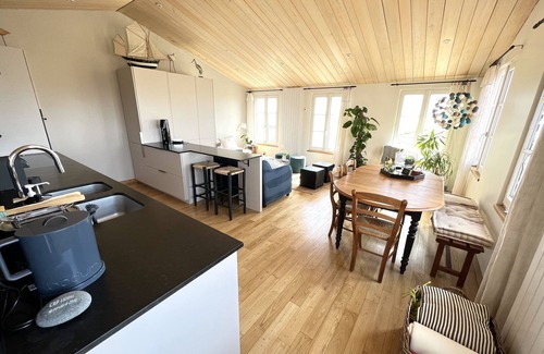 Ile-d'Aix House | ESCALE AIXOISE – Maison de Vacances, Vue Imprenable sur la Mer, 2 à 11 Personnes