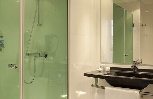 La Madeleine Hotel | Escale Oceania Orleans