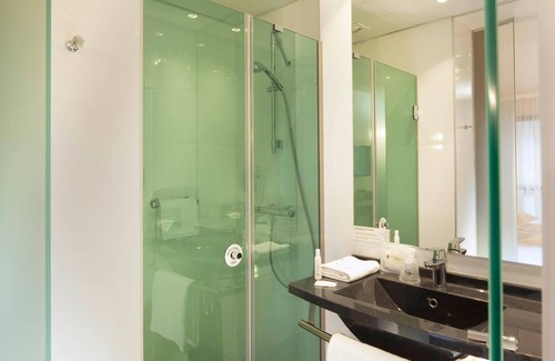 La Madeleine Hotel | Escale Oceania Orleans