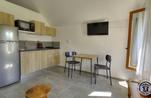 Charbonnieres-les-Bains Apartment | Escapade Lyonnaise - Charbonnieres LES Bains