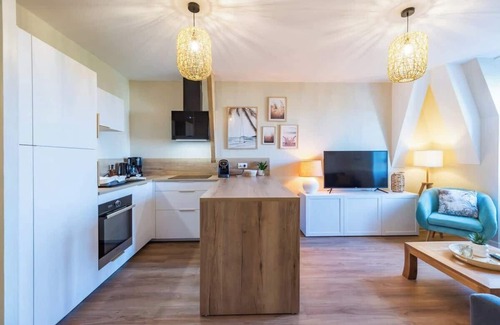 Cote de Granit Rose Condo | Escapade a Tregastel, plages et commerces proches