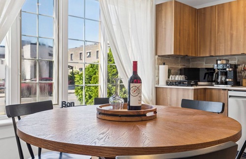 Chambly Apartment | Escapade Chambly | 4BR Spa Retreat
