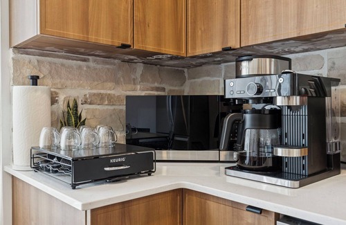 Chambly Apartment | Escapade Chambly | 4BR Spa Retreat