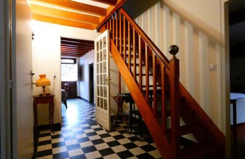 Saint-Hilaire-sur-Yerre House | Escapade Paisible: Gîte pour 8 à Saint-Hilaire-sur-Yerre, Jardin Clos, Proche Chateaudun et Chartres - FR-1-581-131