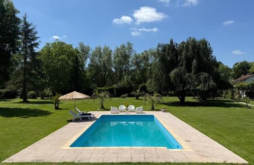 Isles-les-Villenoy Ski Chalet | Escapade Romantique en Chalet Nature, Calme et Douceur au Bord de Marne