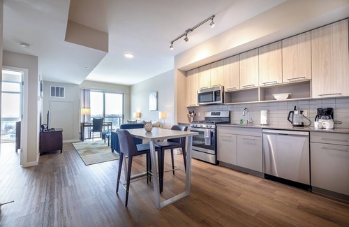 Stamford Apartment | Escape - 1006