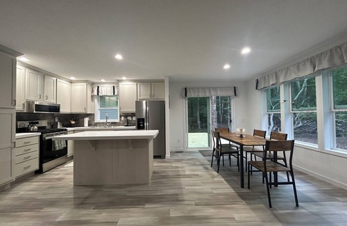 Ellsworth House | Escape and Relax; Steps Away from Lake Michigan