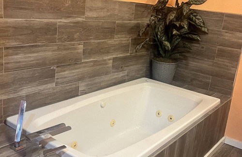 Plant City House | Escape for You and Friends 45 mins from Disney.