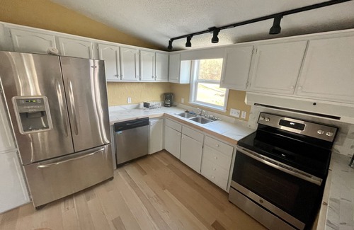 Bakerton Cottage | Escape from the City. House near Harpers Ferry