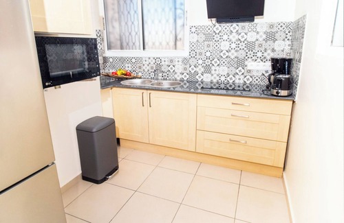 Port-Louis House | Escape in the heart of the city T3 Jacuzzis Sauna and swimming pool